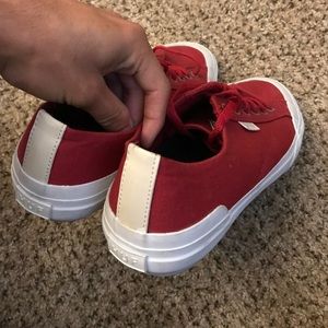 Huf toe cap skate shoes